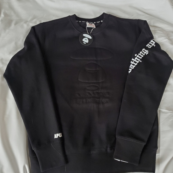 ❌️SOLD❌️ 🐵Aape by a bathing ape Crewneck NWT - Picture 1 of 9